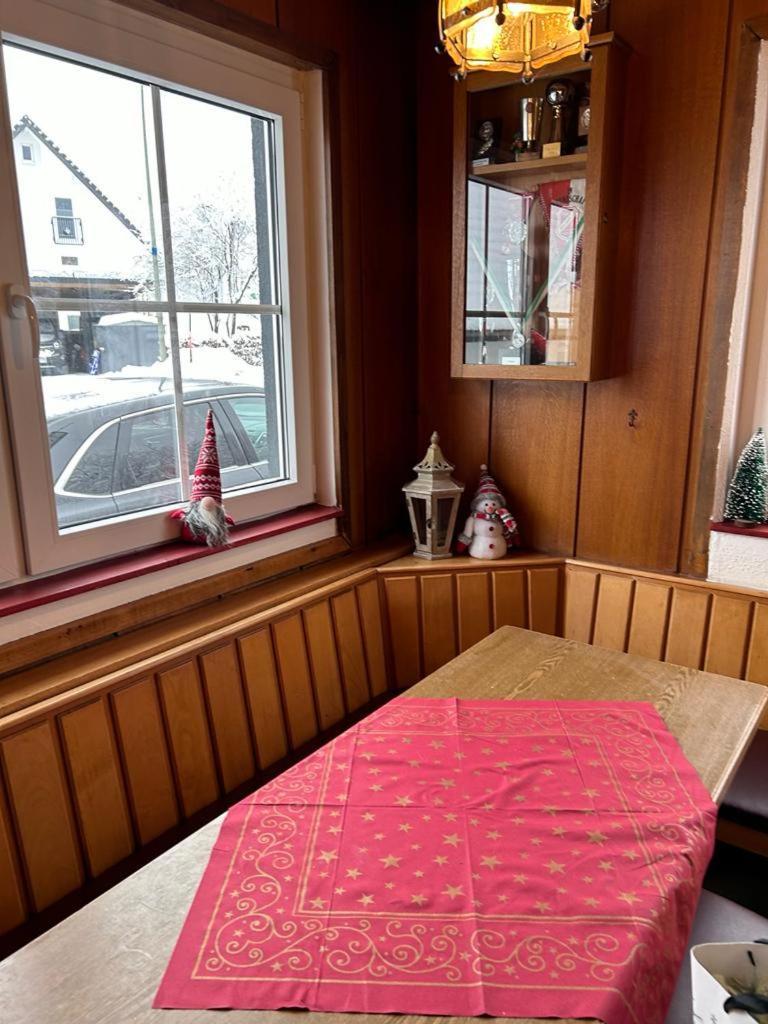 Haus Astenblick In Winterberg Fuer Bis Zu 35 Personen Fuer Wanderveranstaltungen Und Familienfeiern Eksteriør billede